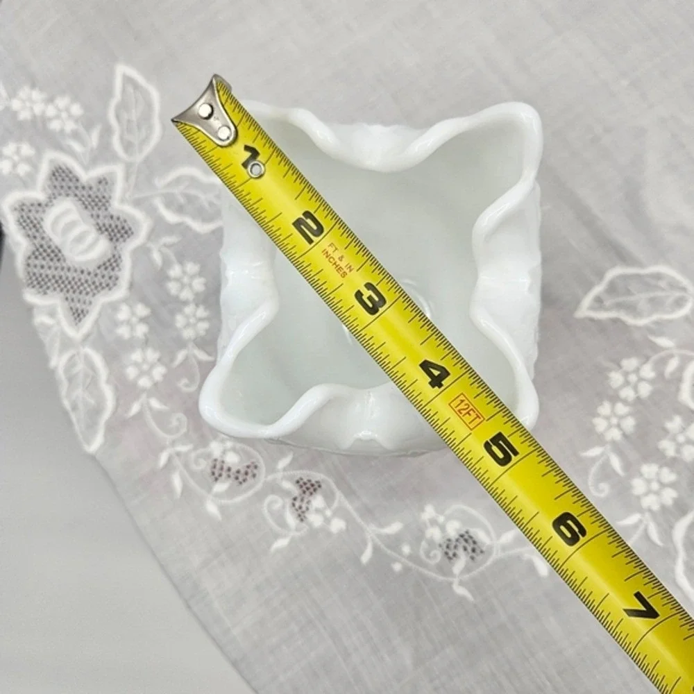 White Milk Glass Artichoke‎ Bud Vase Trinket Dish Home Decor